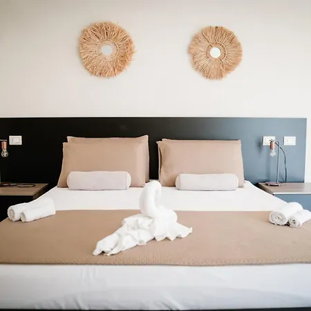 Cantine De Mare - Wine And * Cirò Marina