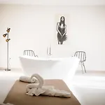 Cantine De Mare - Wine And